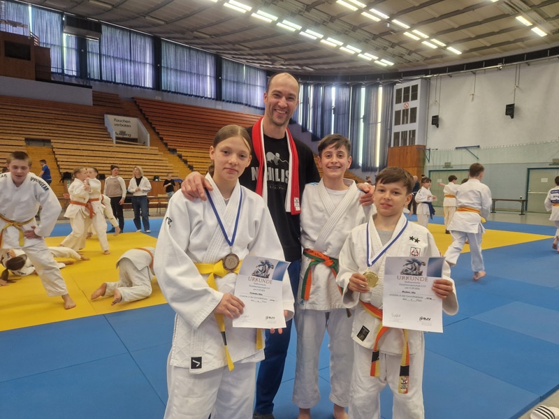 Gündinger Judoka erkämpfen kompletten Medaillensatz